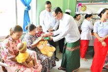 ကမ္ဘာ့ကာကွယ်ဆေးထိုးနှံတိုက်ကျွေးရေးရက်သတ္တပတ်အခမ်းအနားကျင်းပ၊ အပန်းဖြေစခန်းများမှ ပြည်လည်ရောက်ရှိလာသော လူရည်ချွန် မောင်မယ်များ အတွေ့အကြုံရှင်းလင်း