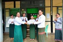 ကရင်ပြည်နယ်ဝန်ကြီးချုပ်ဦးစောမြင့်ဦး ကျောင်းသား၊ကျောင်းသူများ အေးချမ်းစွာပညာသင်ကြားနေမှုများကို  လှည့်လည်ကြည့်ရှုအားပေး