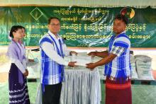 ဆီထွက်သီးနှံ နေကြာ ဝတ်မှုန်ကူးပွဲတော်နှင့် နွေစပါးကောက်စိုက်စက်ဖြင့်စိုက်ပျိုးခြင်းကွင်းသရုပ်ပြပွဲကျင်းပ