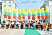ဝန်ထမ်းများ၏နေထိုင်မှုဘဝအဆင်ပြေစေရေး (၄)ခန်းတွဲ (၅)ထပ် ဝန်ထမ်းအိမ်ရာ(၂)လုံးဖွင့်