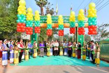(၇၇)နှစ်မြောက် ပြည်ထောင်စုနေ့ကိုကြိုဆိုဂုဏ်ပြုသောအားဖြင့် လှိုင်းဘွဲမြို့နယ်အတွင်းရှိ ထီလုံ-တာပေါင်-ပတ-နဘူး-ကော့ကရိတ်(တံတားကျိုး)လမ်း ကတ္တရာလမ်းနှင့် ထန်းတပင်လမ်းဆုံ-ပိုင်ကျုံမြို့ အမှတ်(၅)ရပ်ကွက် ကတ္တရာလမ်းသစ်ဖွင့်လှစ်