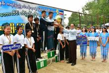 ကရင်ပြည်နယ်ဝန်ကြီးချုပ်ဖလား တက္ကသိုလ်၊ ဒီဂရီကောလိပ်/သိပ္ပံပေါင်းစုံနှင့်ရပ်ကွက်/ကျေးရွာပေါင်းစုံ အသက်(၂၅) နှစ်အောက် အမျိုးသား/အမျိုးသမီး ရေကူးပြိုင်ပွဲဆုချီးမြှင့်