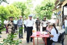 ကရင်ပြည်နယ်ဝန်ကြီးချုပ်ဦးစောမြင့်ဦးကော့လှိုက်ကျေးရွာ သံလွင်မြစ်ကမ်းပြိုကာကွယ်ရေးလုပ်ငန်း ကြည့်ရှုစစ်ဆေး