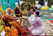 ကရင်ပြည်နယ်အစိုးရအဖွဲ့ကကြီးမှူး၍ (၂၁)ကြိမ်မြောက် မြို့လုံးကျွတ်စုပေါင်းမဟာဘုံကထိန်လျာဉတ်သင်္ကန်း ဆက်ကပ်လှူဒါန်း
