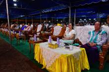 ကရင်ပြည်နယ်ဝန်ကြီးချုပ်ဦးစောမြင့်ဦး (၆၉)နှစ်မြောက်ကရင်ပြည်နယ်နေ့အထိမ်းအမှတ်ရိုးရာလက်ဝှေ့ပြိုင်ပွဲနှင့် ဒုံးအကပြိုင်ပွဲ ကြည့်ရှုအားပေး ထွန်းထွန်းမင်းနှင့်သွေးသစ်ဝင်းလှိုင်အလူးအလဲဖြင့်ပူးတွဲသရေရလာဒ်ထွက်ပေါ်