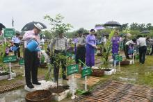 အမှတ်(၂)၊ ဘိလပ်မြေစက်ရုံ၊ တန်(၄၀၀၀)တွင် ၂၀၂၆ ခုနှစ် မိုးရာသီ(ပထမအကြိမ်)သစ်ပင်စိုက်
