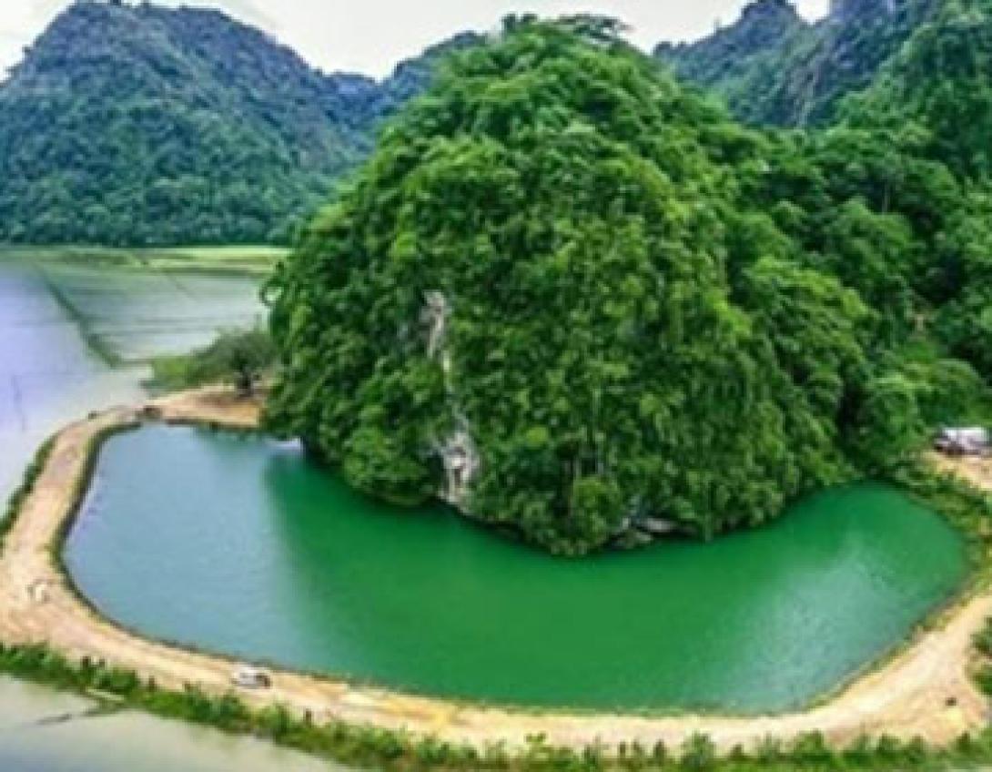 ထွန့်ပတိုင် ရေကန် (Htut Pataing Lake)